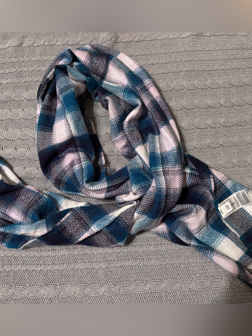 GAP Plaid Knit Scarf in Teal, White & Navy